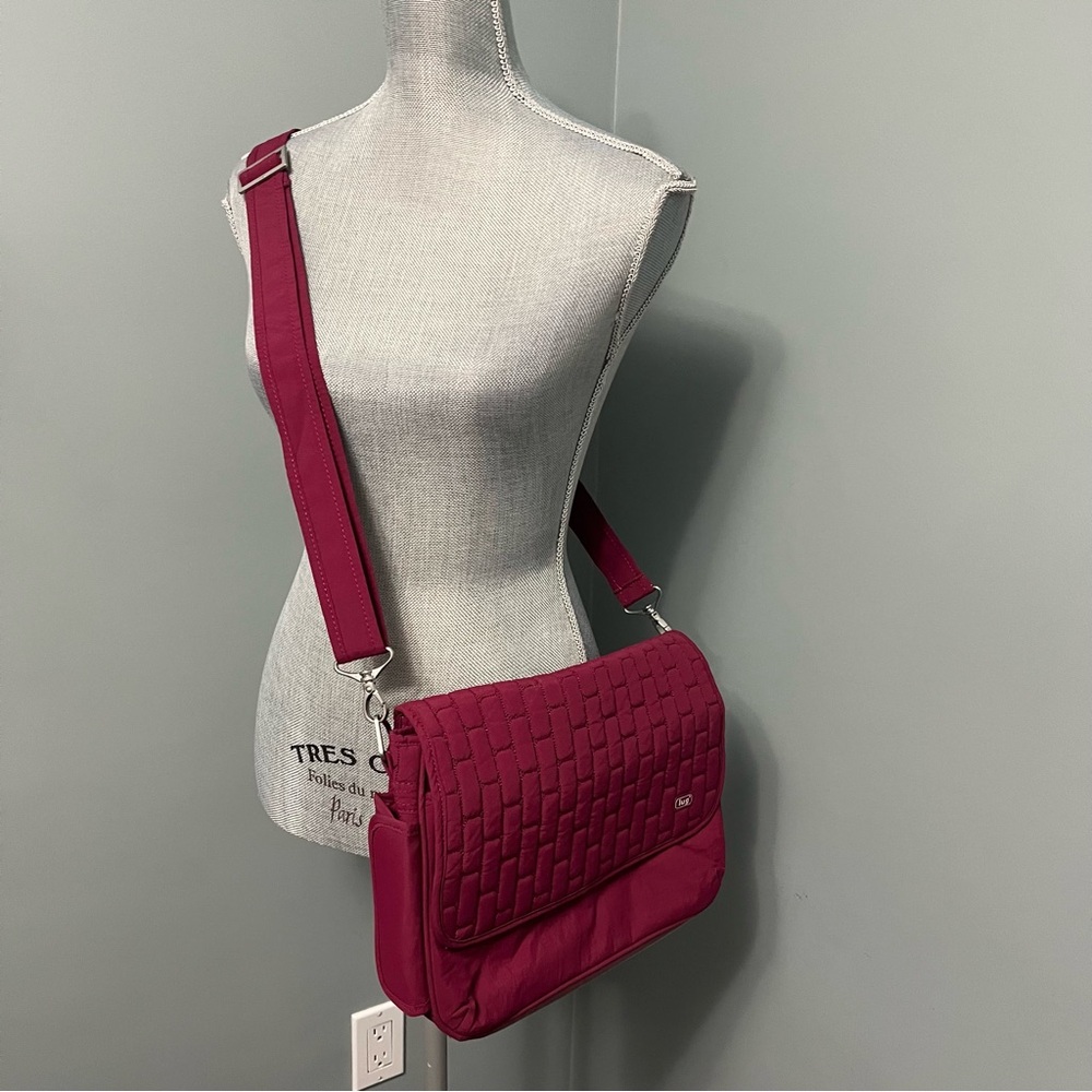 LUG Quilted Crossbody purse bag - Picture 4 of 15